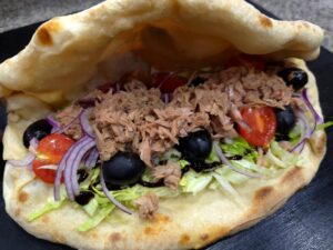 Pizza Salat Tonno